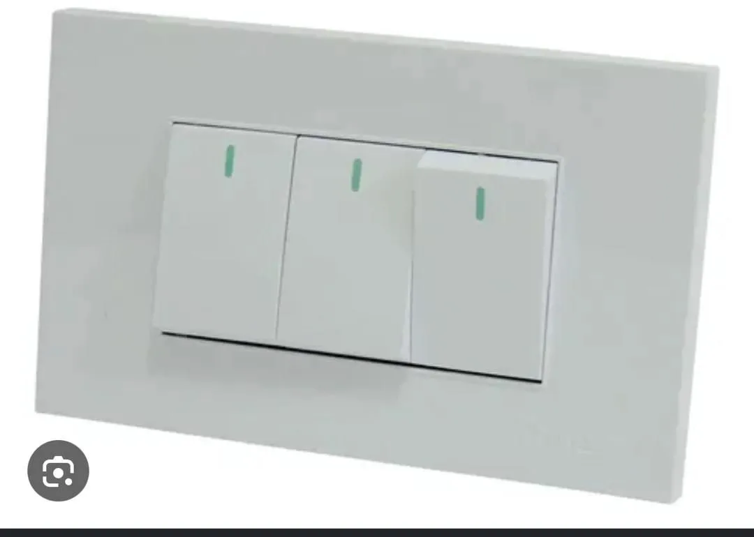 APAGADOR TRIPLE BLANCO TROEN